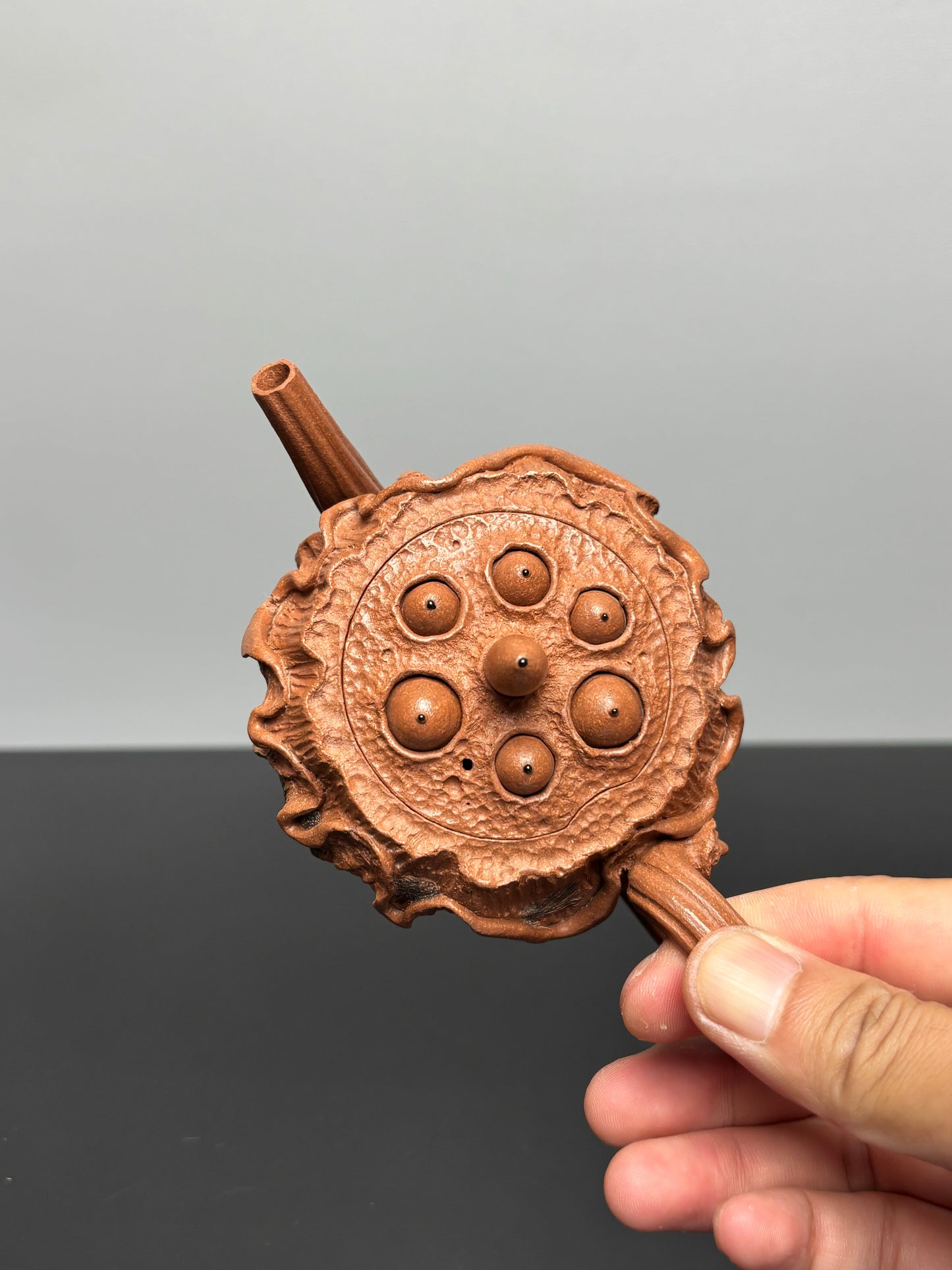 藏品首发·稀世罕见·紫砂臻品｜沈更轶制×彭金格绘 世间唯一巅峰孤品《连年有余》原矿优质老段泥·220cc