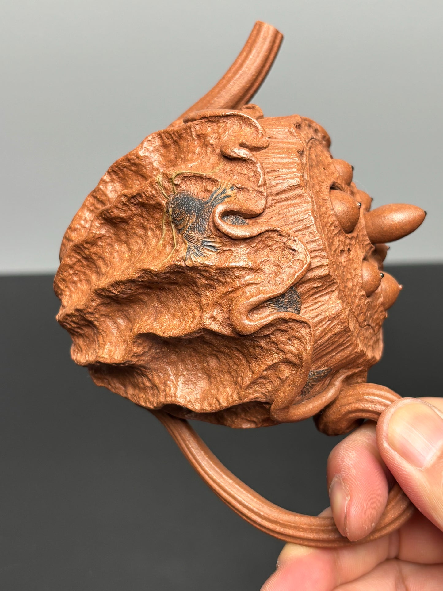 藏品首发·稀世罕见·紫砂臻品｜沈更轶制×彭金格绘 世间唯一巅峰孤品《连年有余》原矿优质老段泥·220cc