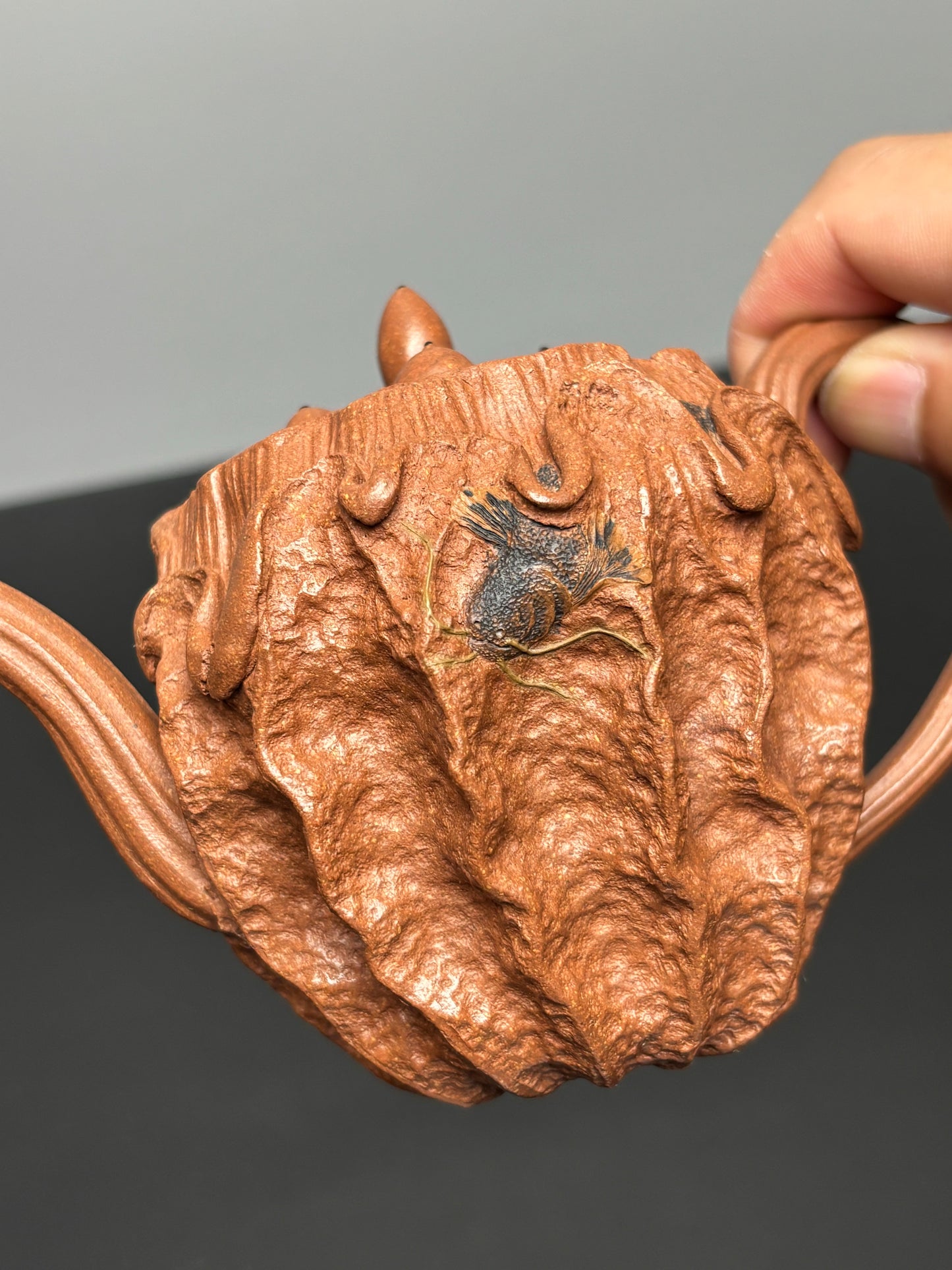 藏品首发·稀世罕见·紫砂臻品｜沈更轶制×彭金格绘 世间唯一巅峰孤品《连年有余》原矿优质老段泥·220cc