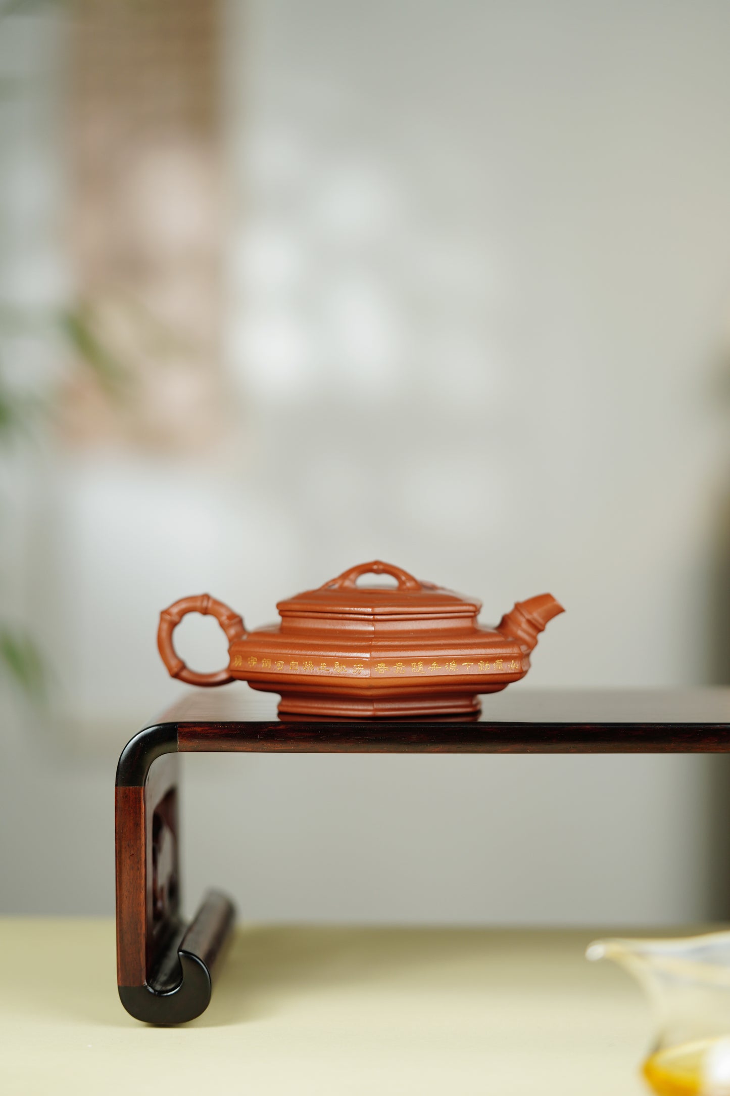 百年传承 紫砂世家｜大生壶第四代嫡传·范秀芳紫砂臻品《六方扁竹鼓》百年传承 紫砂世家｜大生壶第四代嫡传·范秀芳紫砂臻品《六方扁竹鼓》