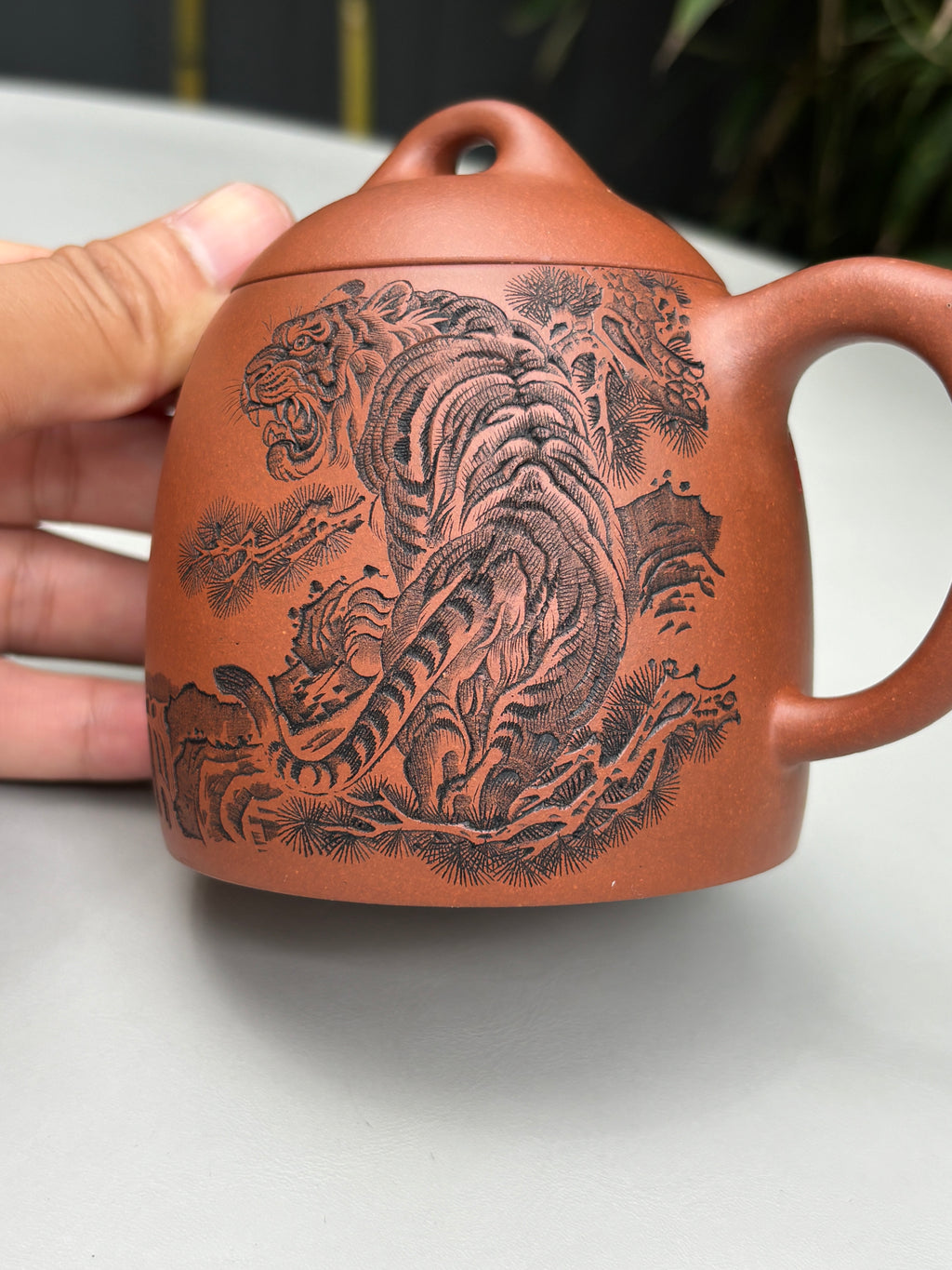 中华神刀·刻绘巅峰｜杨喜雨大师顶流臻品《秦权壶》原矿优质底槽清·260cc