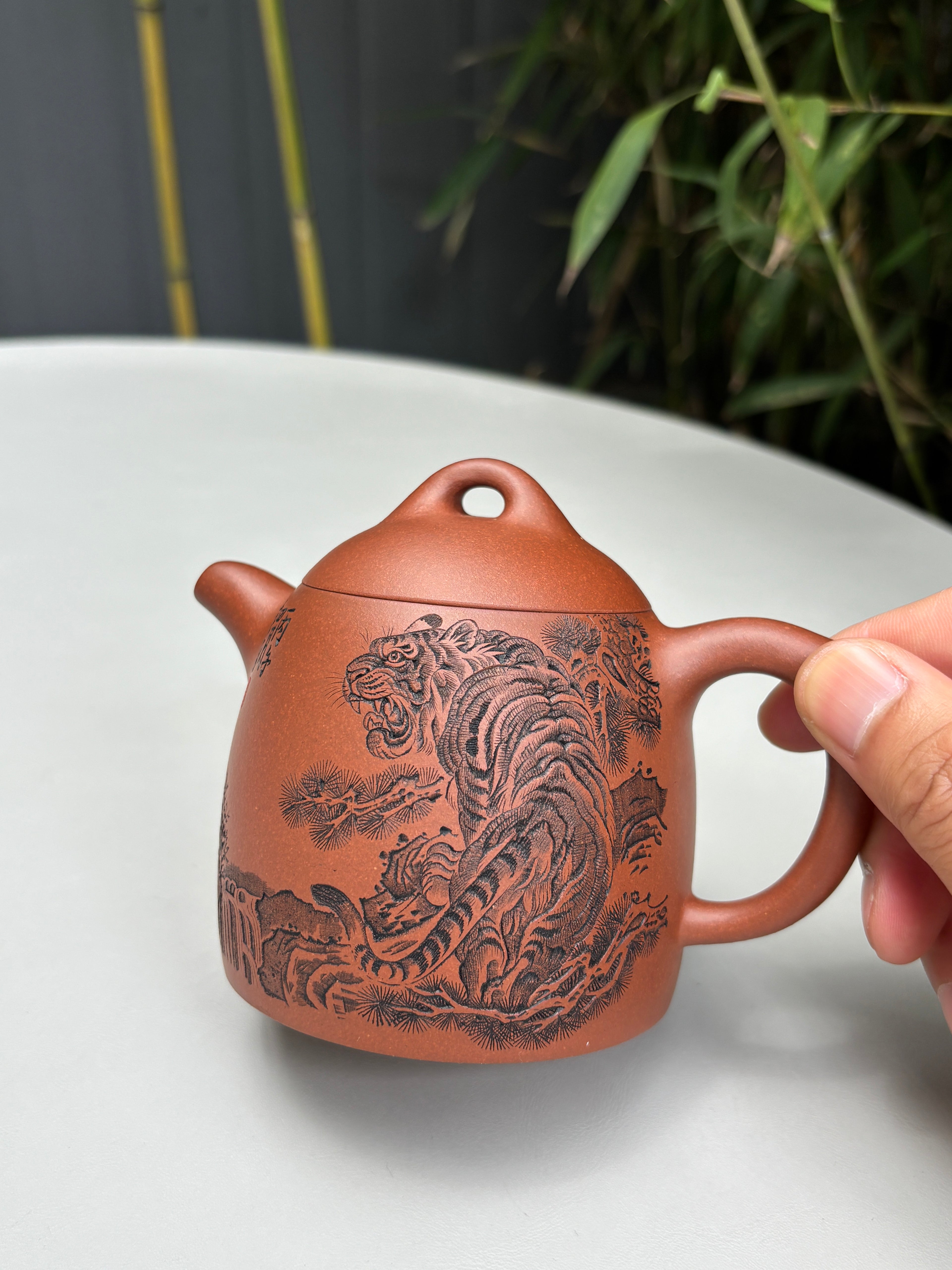 中华神刀·刻绘巅峰｜杨喜雨大师顶流臻品《秦权壶》原矿优质底槽清·260cc