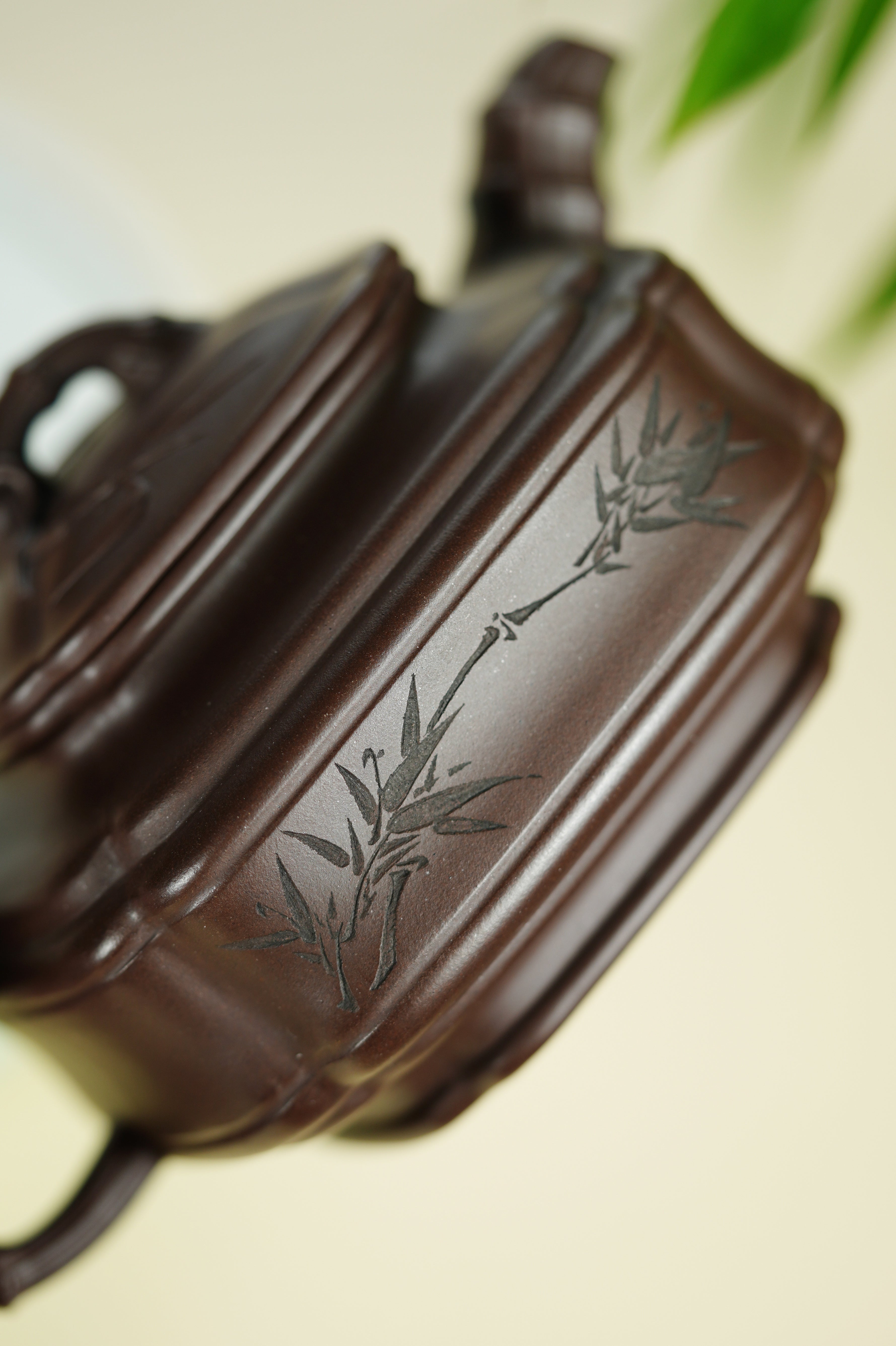 范大生嫡脉｜范秀芳制 范伟群装饰｜双省大师联诀紫砂臻品《四方双线竹鼓壶》原矿优质紫泥·300cc
