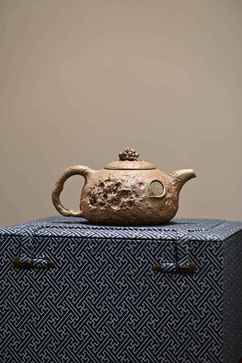福蟾供春·全手工 /大拍陶手陈真作品 /容量230cc/极品青段