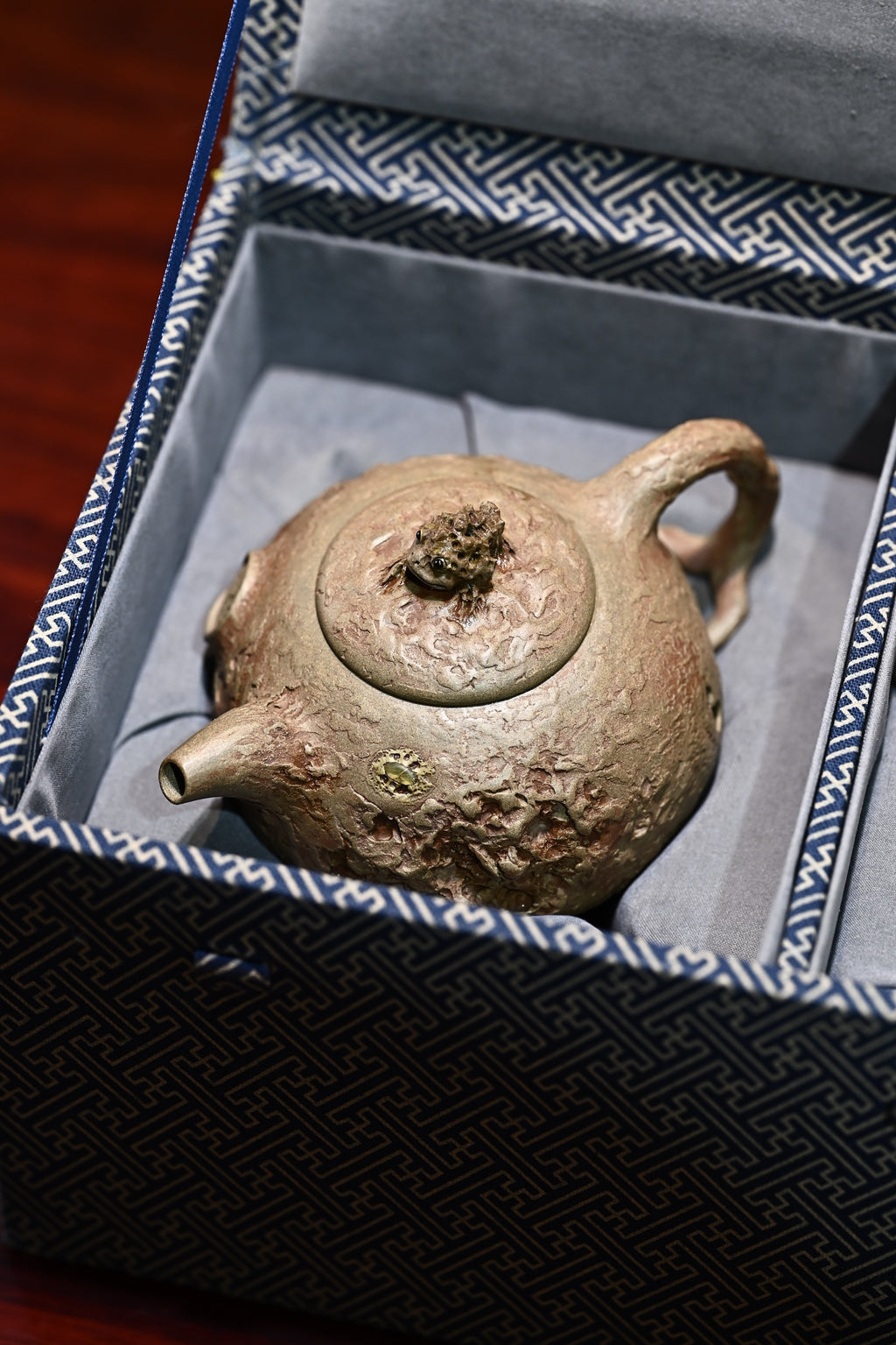 福蟾供春·全手工 /大拍陶手陈真作品 /容量230cc/极品青段