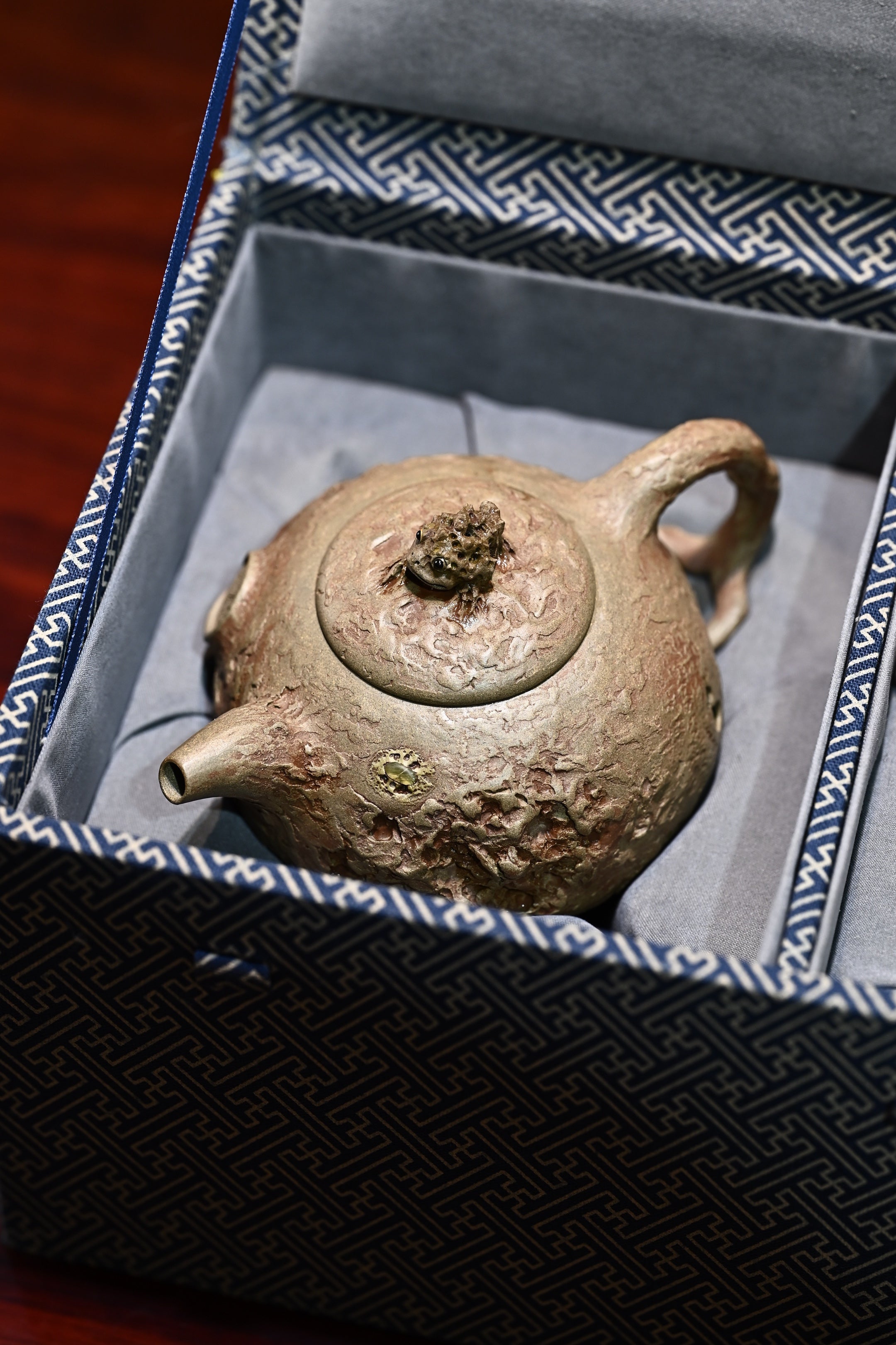 福蟾供春·全手工 /大拍陶手陈真作品 /容量230cc/极品青段