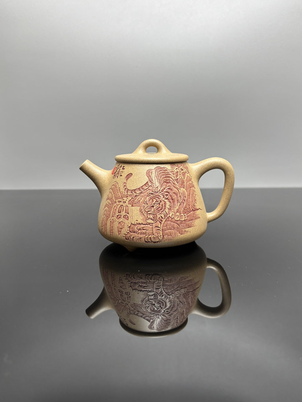 中华神刀·刻绘巅峰｜杨喜雨大师顶流臻品博物馆馆藏同系列《高石瓢》十二生肖虎 原矿优质段泥·230cc