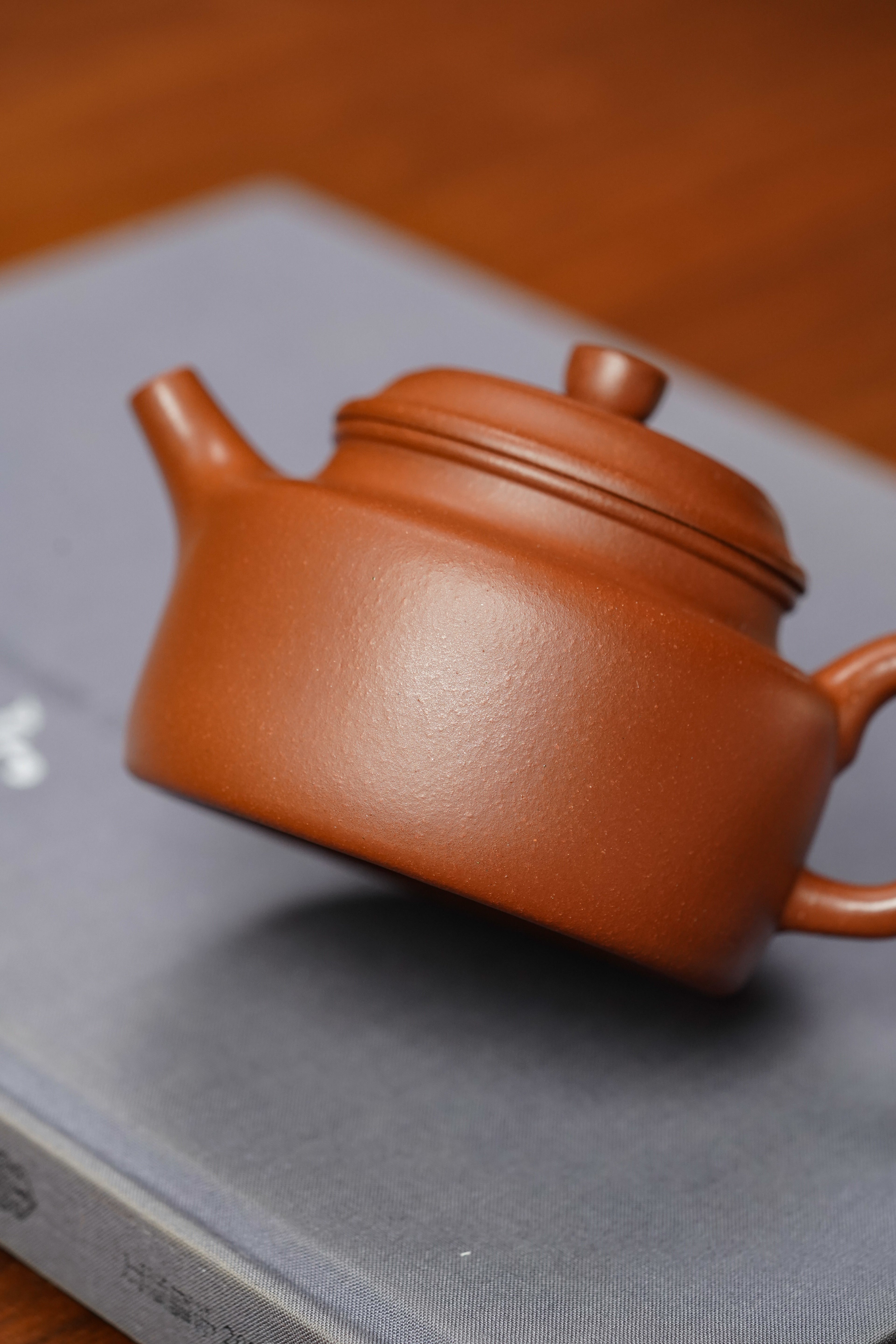 宜兴高端紫砂·送礼臻品《德钟套组》一壶六杯六六大顺，金丝楠纹礼盒 原矿优质底槽清 220cc 杯子50cc