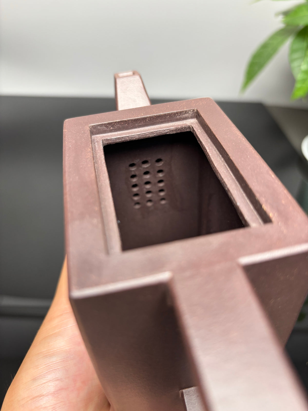 范泽锋高徒·邱爽紫砂潜力重器《砖方壶》是您礼藏皆宜的高端艺术品原矿优质老紫泥·420cc（入册款） - ZishaTeapotChina