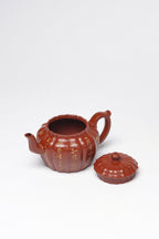 紫砂臻品·礼藏首选｜周建春大师扛鼎之作·大拍同系列《筋纹莲子壶》原矿优质朱泥·230cc ——正高级工艺美术师·周建春·制