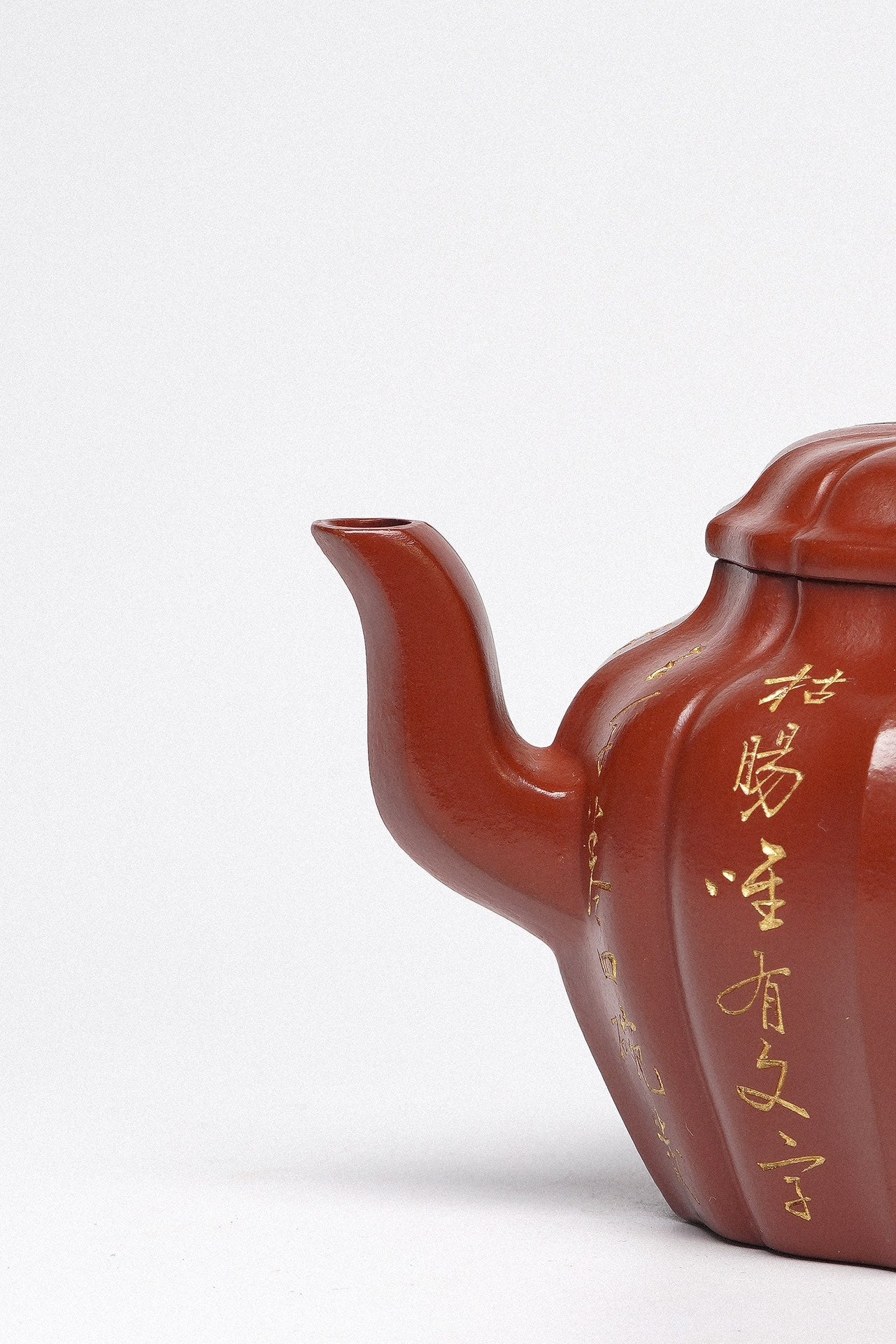 紫砂臻品·礼藏首选｜周建春大师扛鼎之作·大拍同系列《筋纹莲子壶》原矿优质朱泥·230cc ——正高级工艺美术师·周建春·制