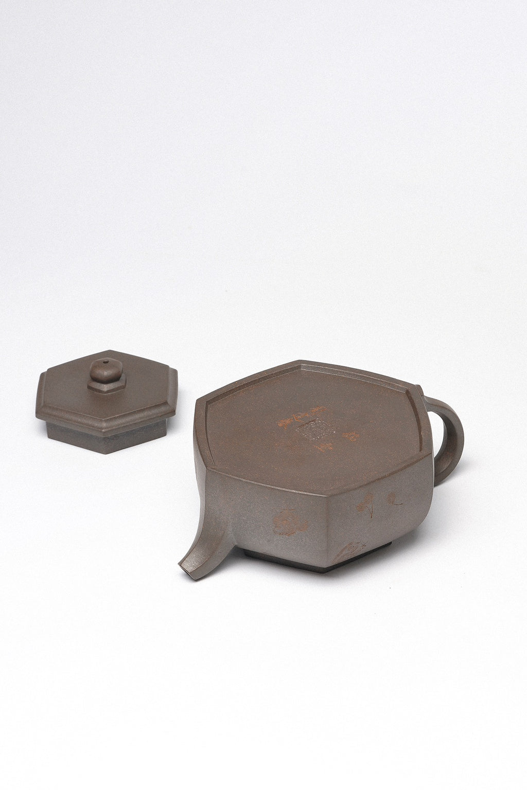 紫砂臻品·礼藏首选｜周建春大师扛鼎之作《六方汉风壶》原矿优质金龙血砂·350cc ——正高级工艺美术师·周建春·制