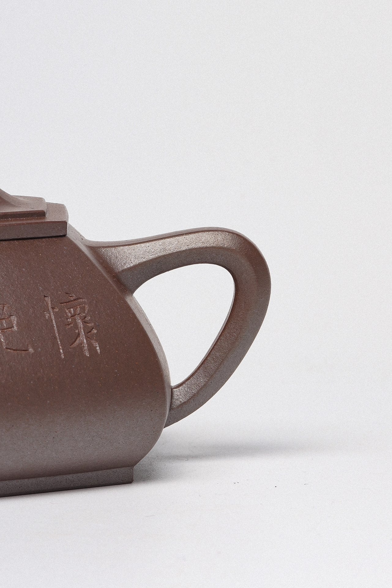 紫砂臻品·礼藏首选｜周建春大师扛鼎之作·大拍同系列《六方石瓢壶》原矿优质金龙血砂·180cc ——正高级工艺美术师·周建春·制