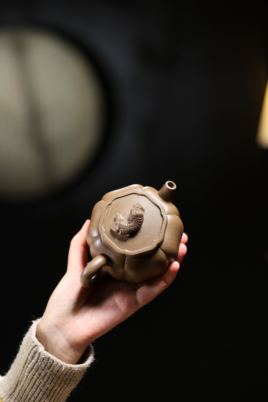 紫砂藏品｜高级工艺美术师·许时娟制【筋纹瑞兽壶】礼藏皆宜·匠心之作 原矿优质青段·280cc
