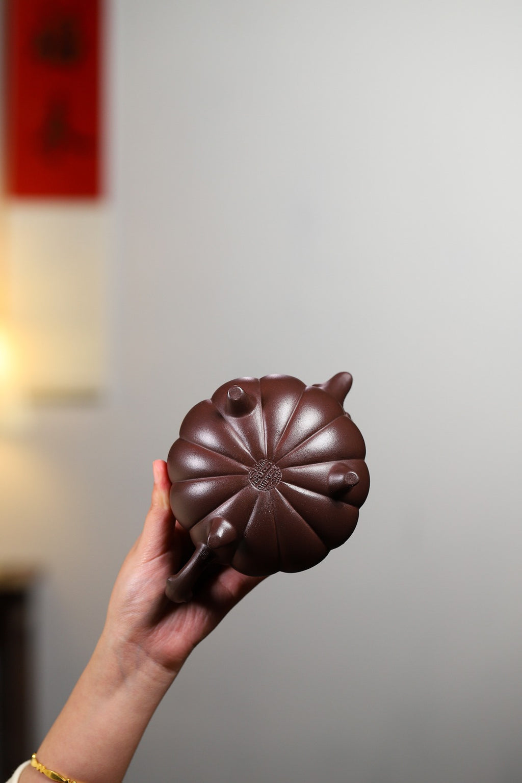 紫砂藏品｜高级工艺美术师·许时娟制【莲心壶】礼藏皆宜·匠心之作 泥料：原矿优质老紫泥·360cc