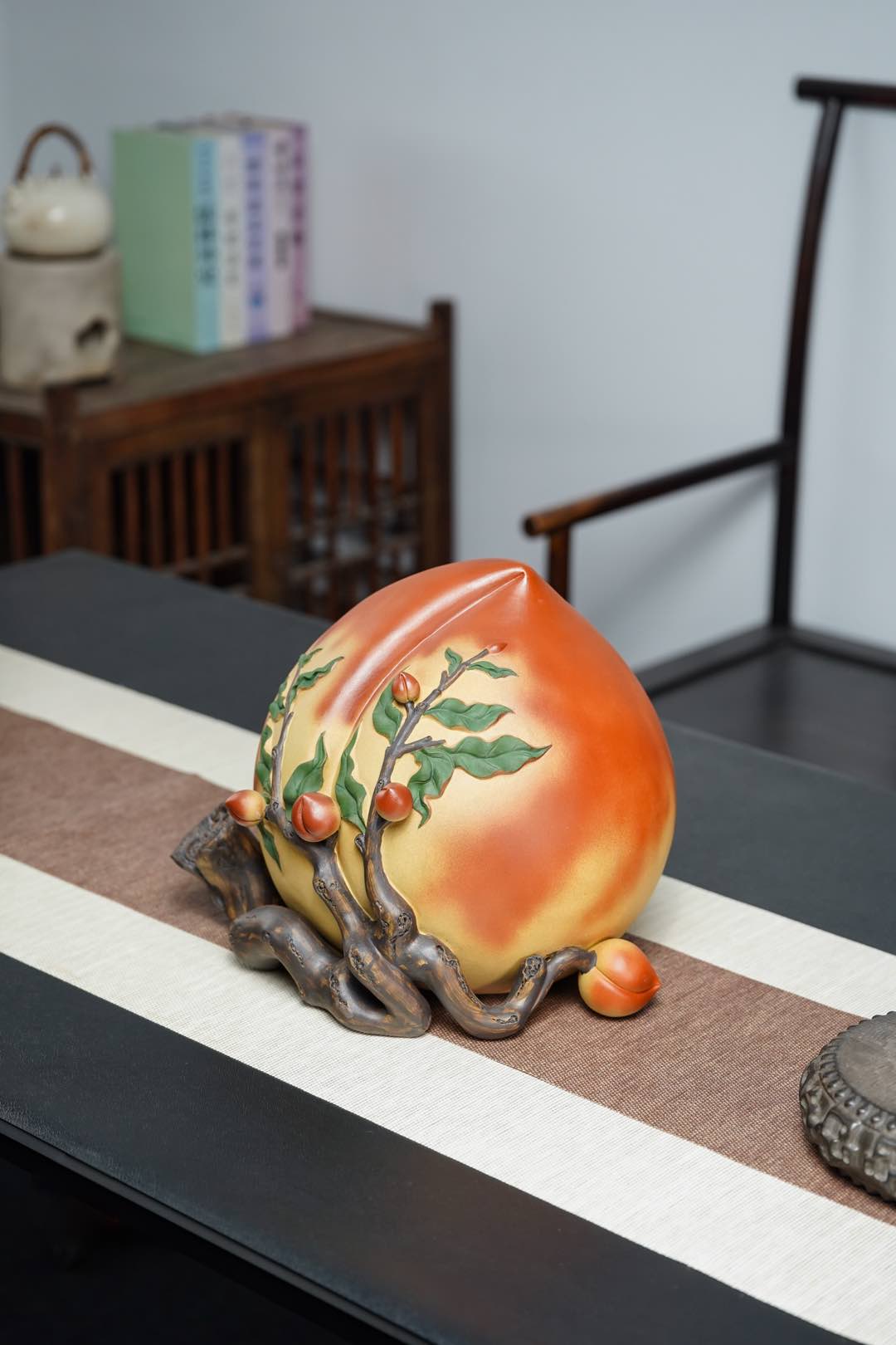 【紫砂重器·寿礼巅峰】紫砂雕塑名家张辉｜全手工《大寿桃》收藏级重器 原矿黄金段泥·超大品26×28cm