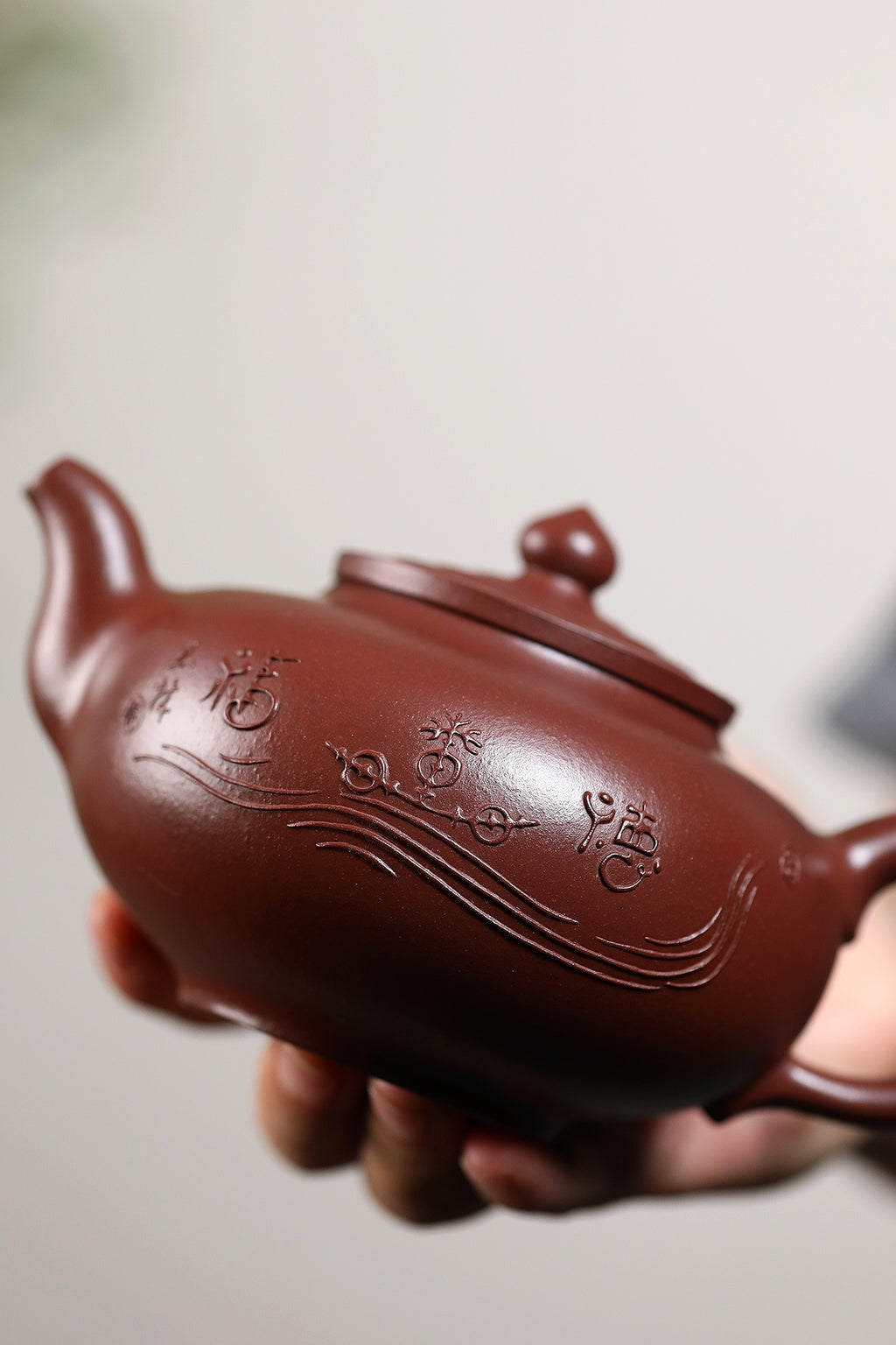 藏紫砂巅峰 赠传世重器｜紫砂界金字塔尖·非遗功勋国大师 邱玉林亲制｜殿堂级顶奢潜力臻品《德福壶》