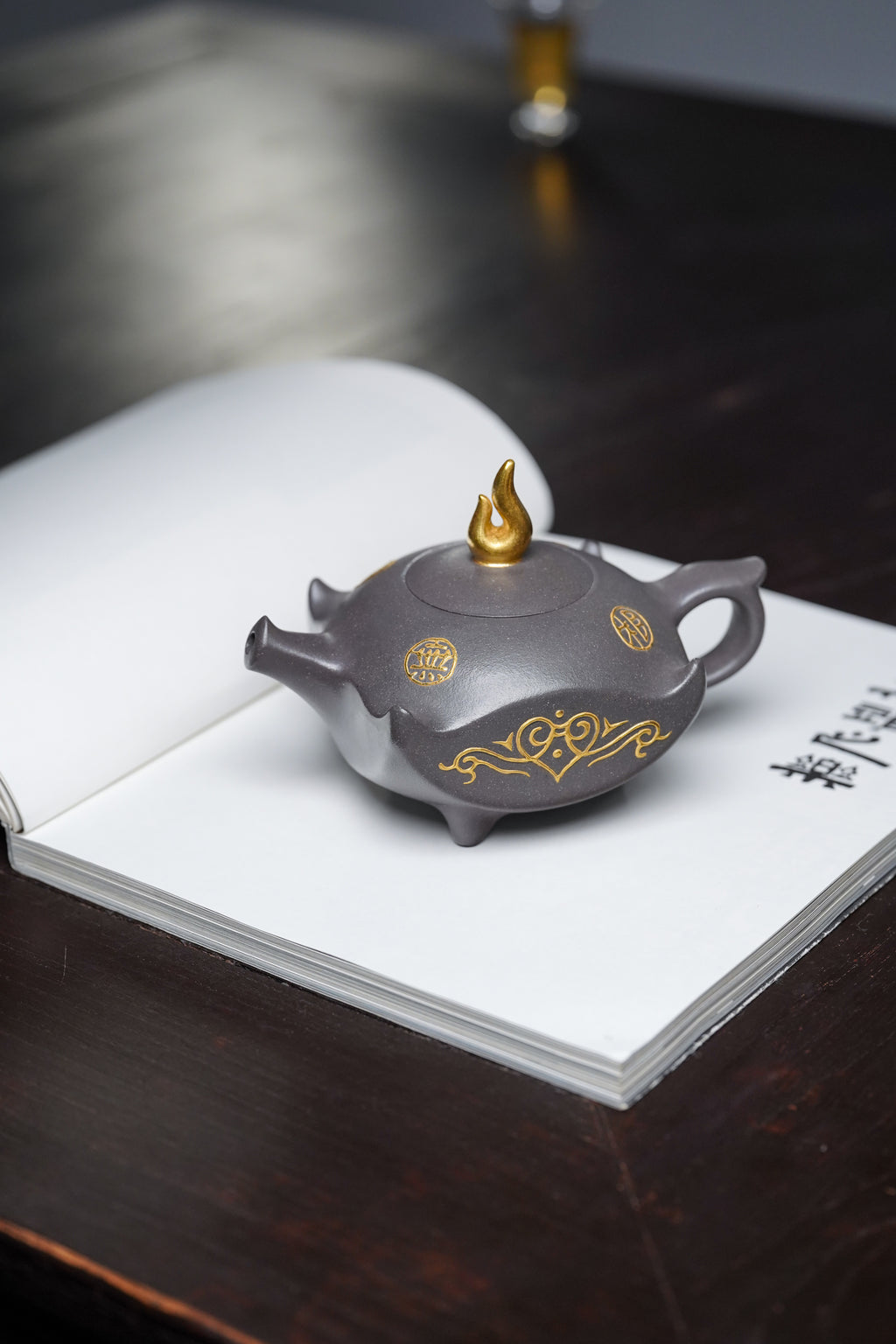 中国紫砂界荣誉之巅｜国大师邱玉林原创专利大拍126万｜顶奢稀有传世臻品《海市壶》原矿优质天青泥·300cc