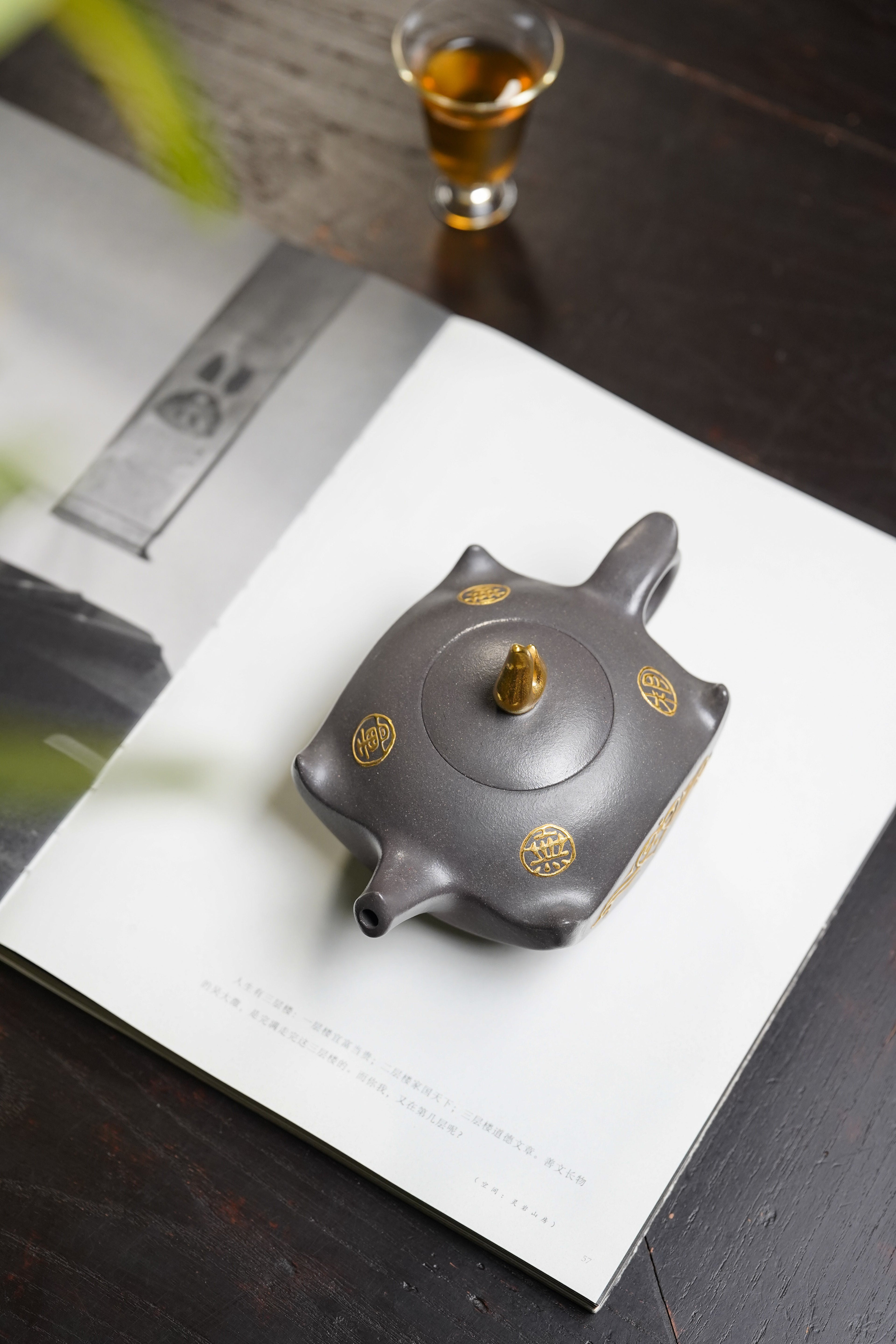 中国紫砂界荣誉之巅｜国大师邱玉林原创专利大拍126万｜顶奢稀有传世臻品《海市壶》原矿优质天青泥·300cc