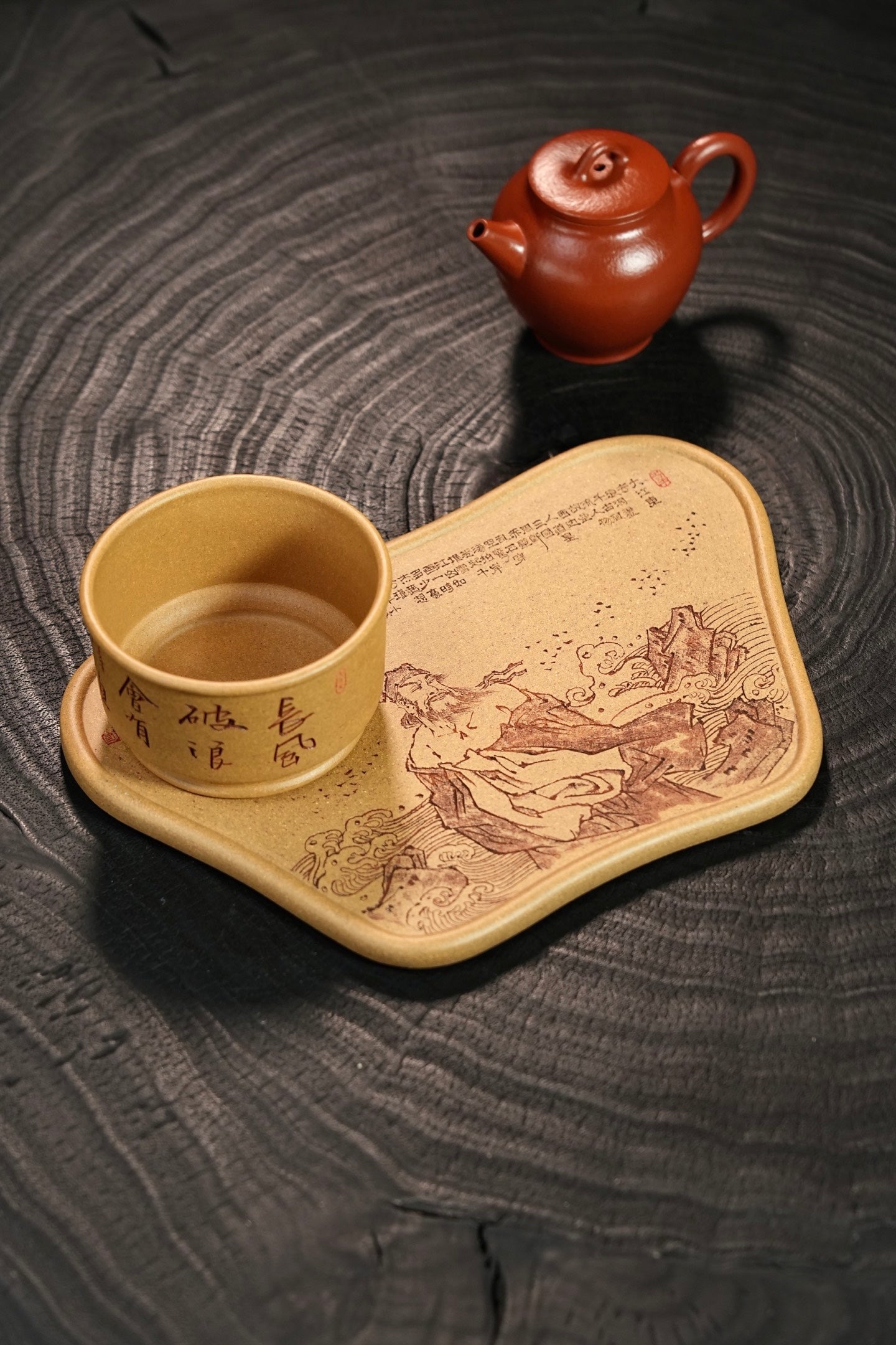 茶客必入【干泡台/壶承】 原矿极品段泥·总长21.5cm·总宽14.2cm  国家级工艺美术师司磊刻绘装饰，《念奴娇·赤壁怀古》