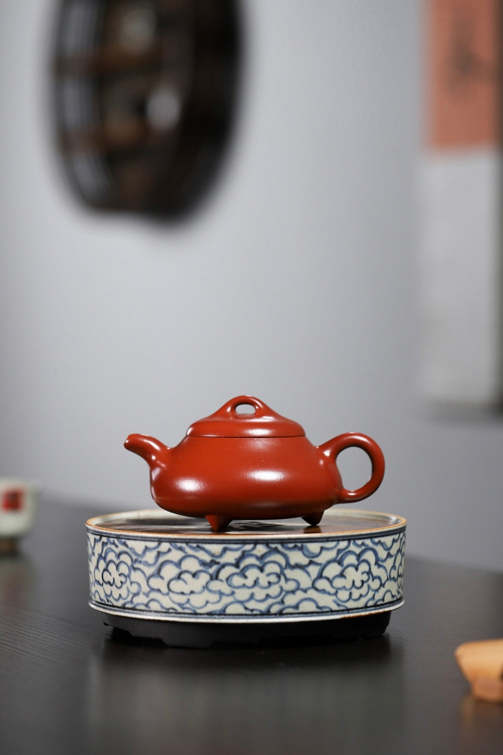 品名：【汉棠石瓢】 泥料 ：鸡血大红袍（泥料非常细，极其润） 容量 ：240cc 作者 ：庄丽老师，其工艺不输工艺师