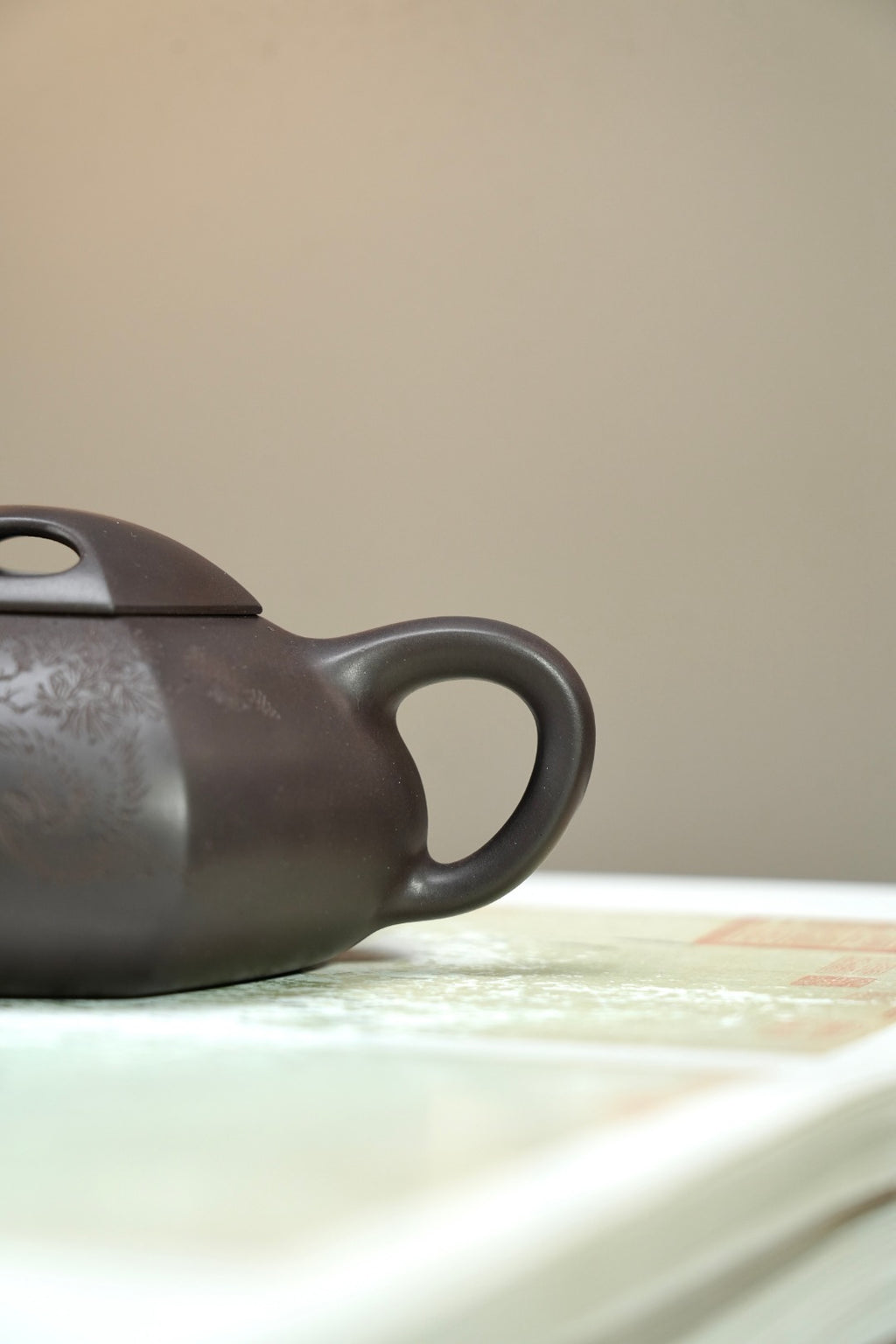 耿浩方器 礼藏双绝｜紫砂界80后方器巨匠巅峰臻品《六方牛盖壶》藏值无量 原矿优质老紫泥·260cc