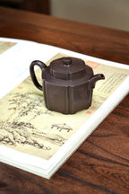 耿浩方器 礼藏双绝｜紫砂界80后方器巨匠巅峰臻品《明清家具窗壶》原矿优质老紫泥·330cc
