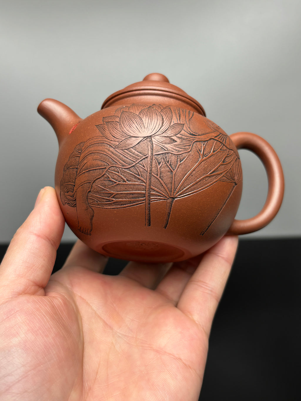 杨喜雨大师顶流臻品《掇球壶》形神兼备·礼藏双宜·传世重器！  ——原矿优质底槽清·270cc