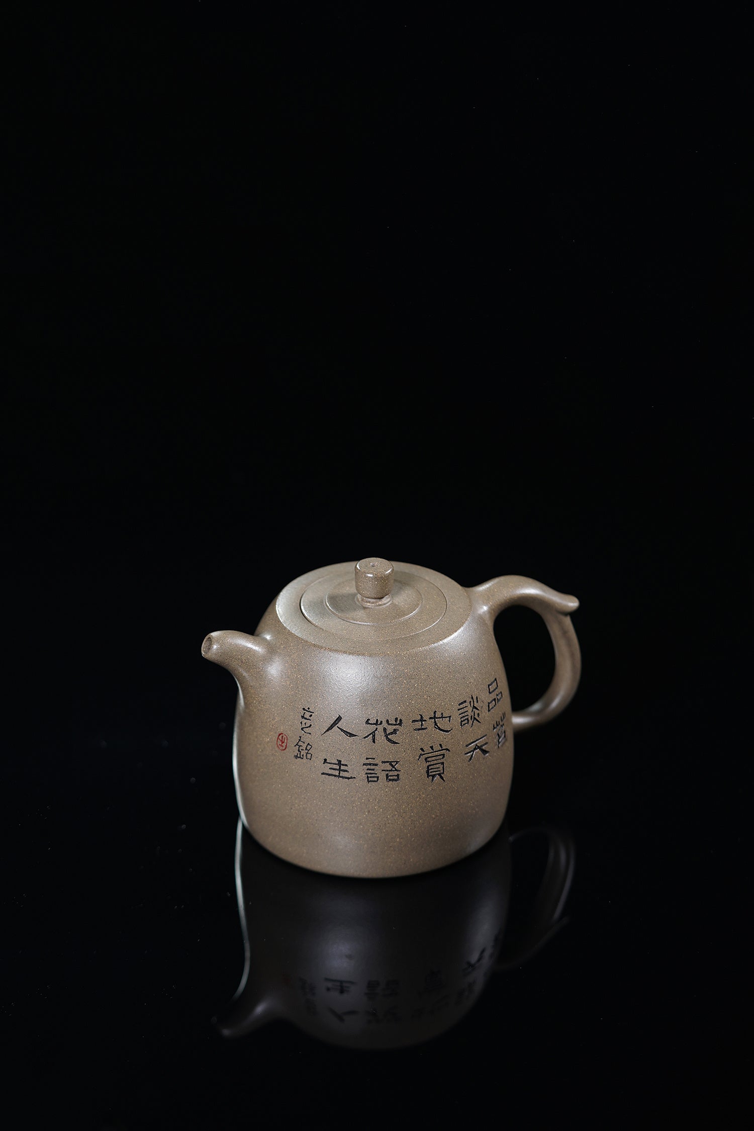 储立之大师传世典藏重器《高井栏壶》是礼藏双宜首选的高端艺术品！  ——原矿优质 蟹壳青·500cc