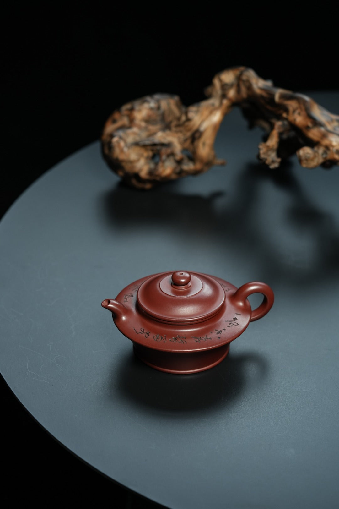 储立之大师传世典藏重器《虚扁壶》是礼藏双宜首选的高端艺术品！  ——原矿优质 龙血砂·200cc