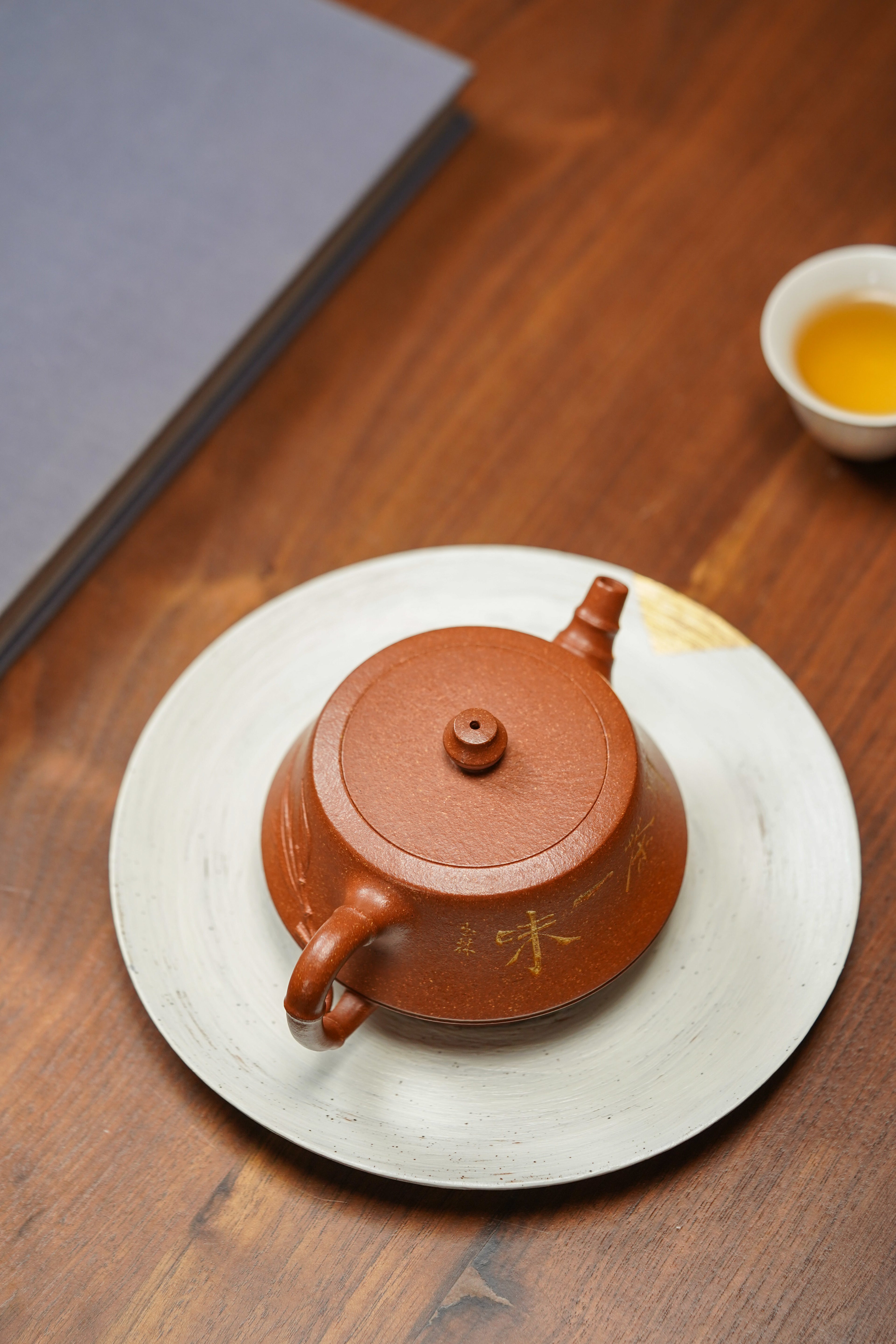 范泽锋高徒·邱爽紫砂潜力重器《柱础壶》是您礼藏皆宜的高端艺术品👍  ——原矿优质金降坡·270cc