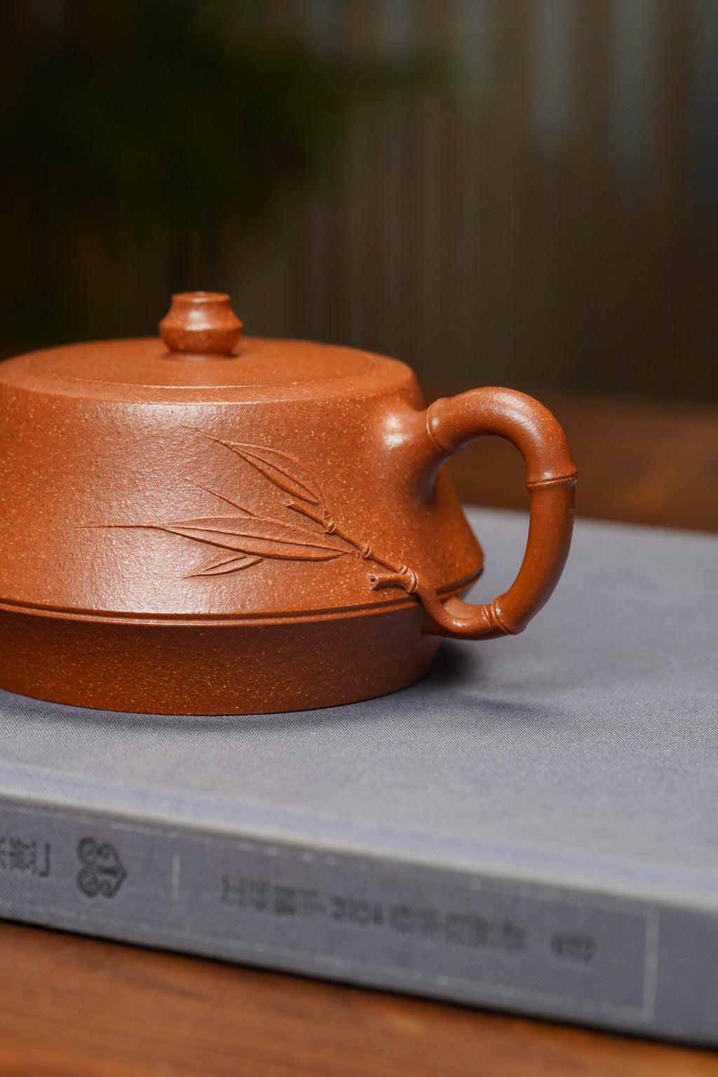 范泽锋高徒·邱爽紫砂潜力重器《柱础壶》是您礼藏皆宜的高端艺术品👍  ——原矿优质金降坡·270cc