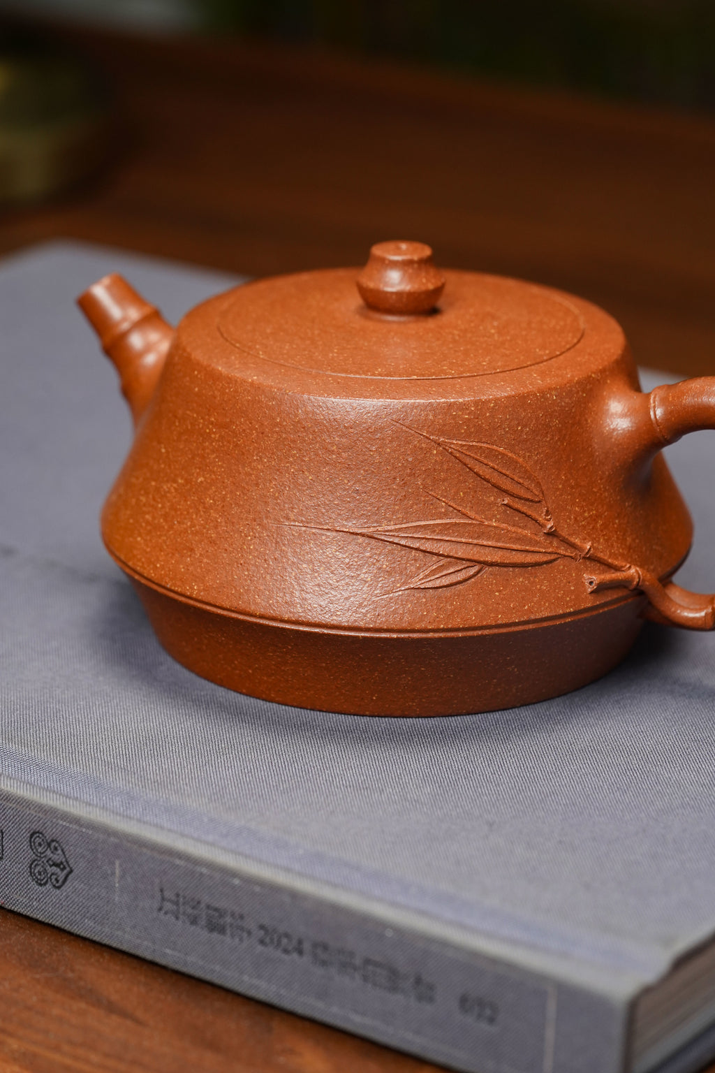 范泽锋高徒·邱爽紫砂潜力重器《柱础壶》是您礼藏皆宜的高端艺术品👍  ——原矿优质金降坡·270cc