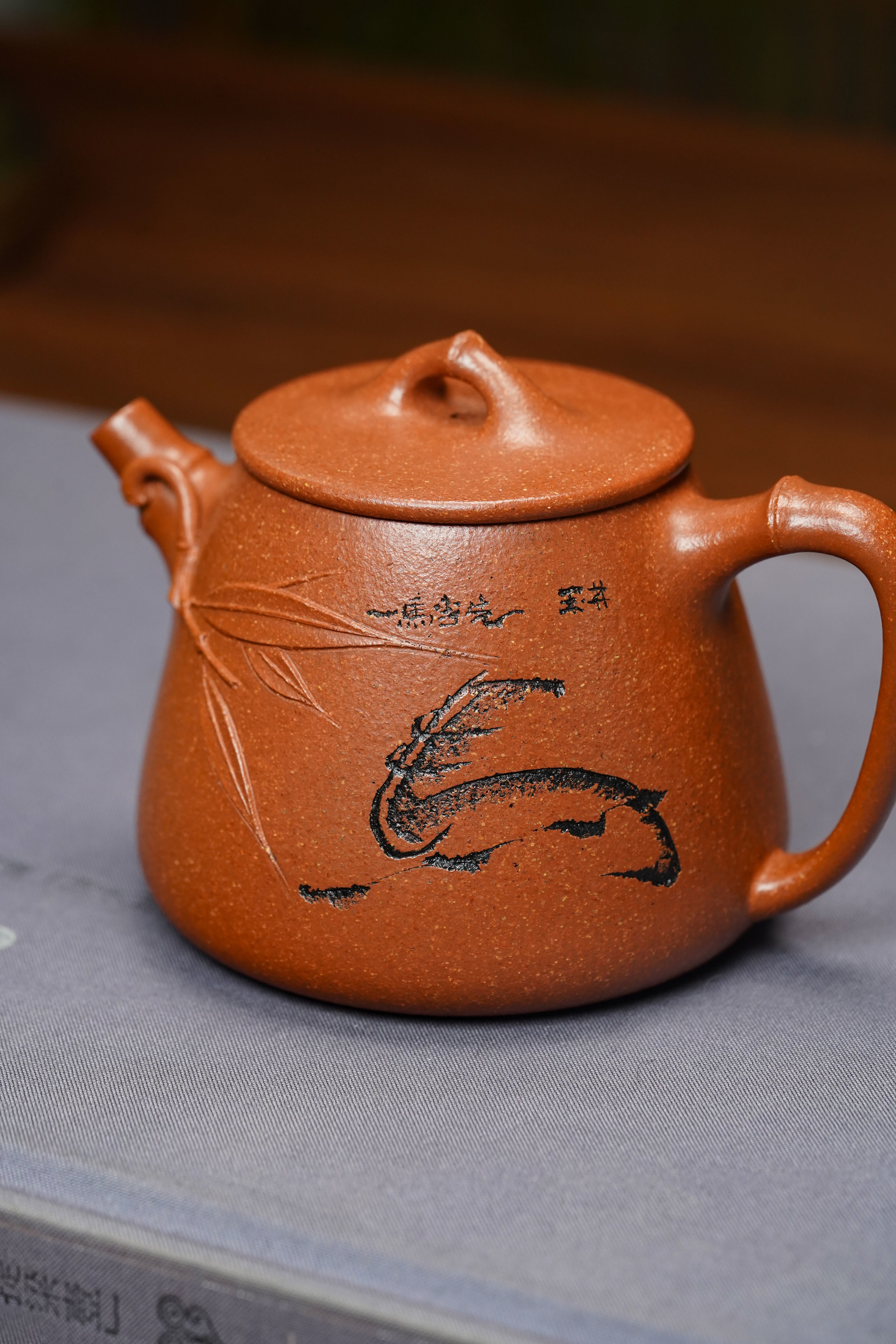 范泽锋高徒·邱爽紫砂潜力重器《竹节高石瓢》是您礼藏皆宜的高端艺术品👍  ——原矿优质金降坡·230cc