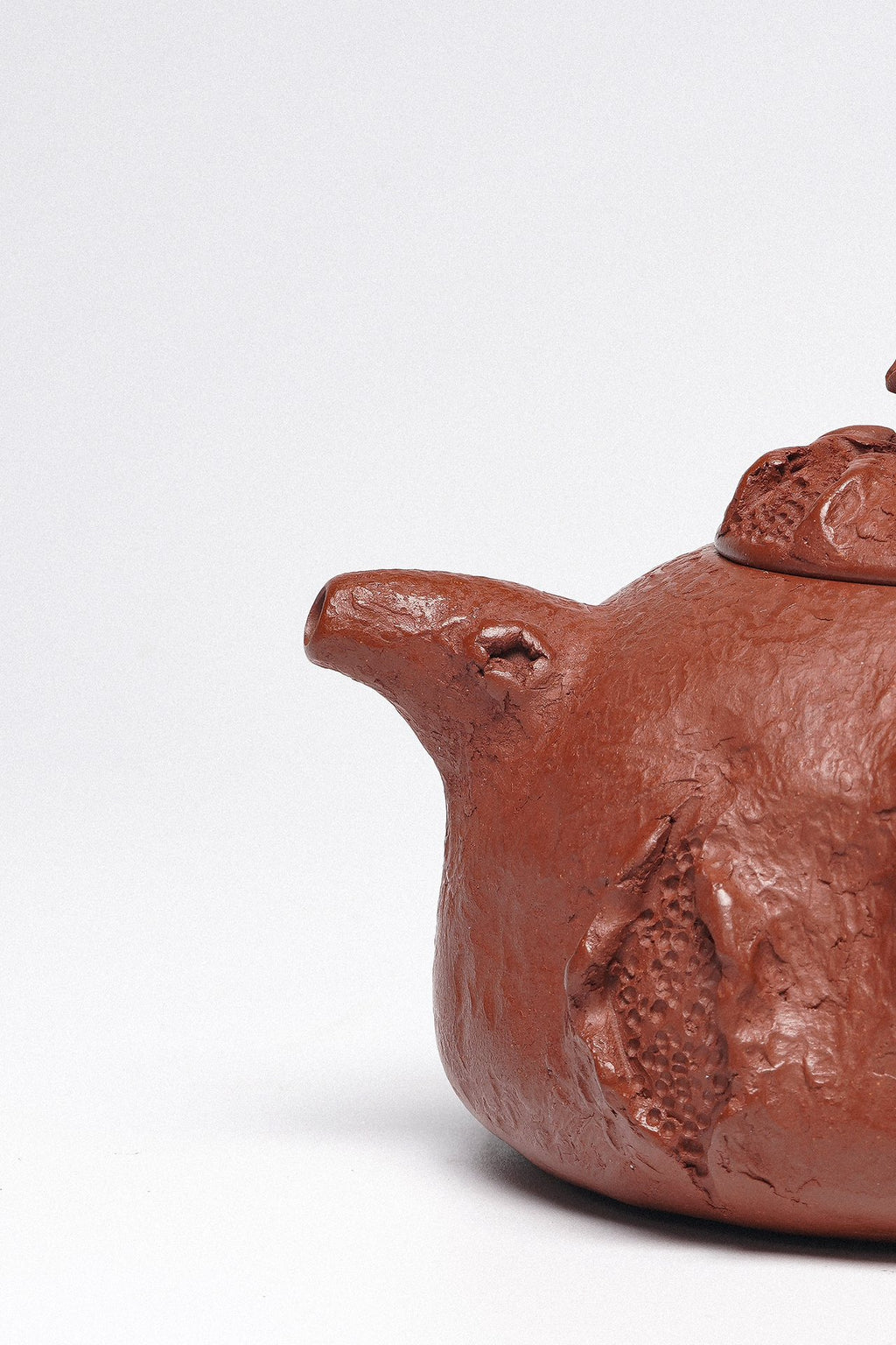 周建春大师扛鼎之作《供春壶》是收藏与礼赠皆宜的高端艺术品！   ——原矿优质朱泥·260cc