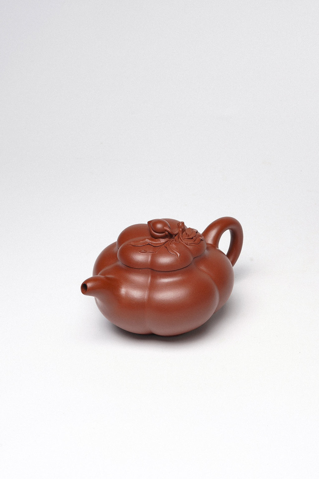 周建春大师扛鼎之作《上合桃壶》是收藏与礼赠皆宜的高端艺术品——原矿优质底槽清·400cc