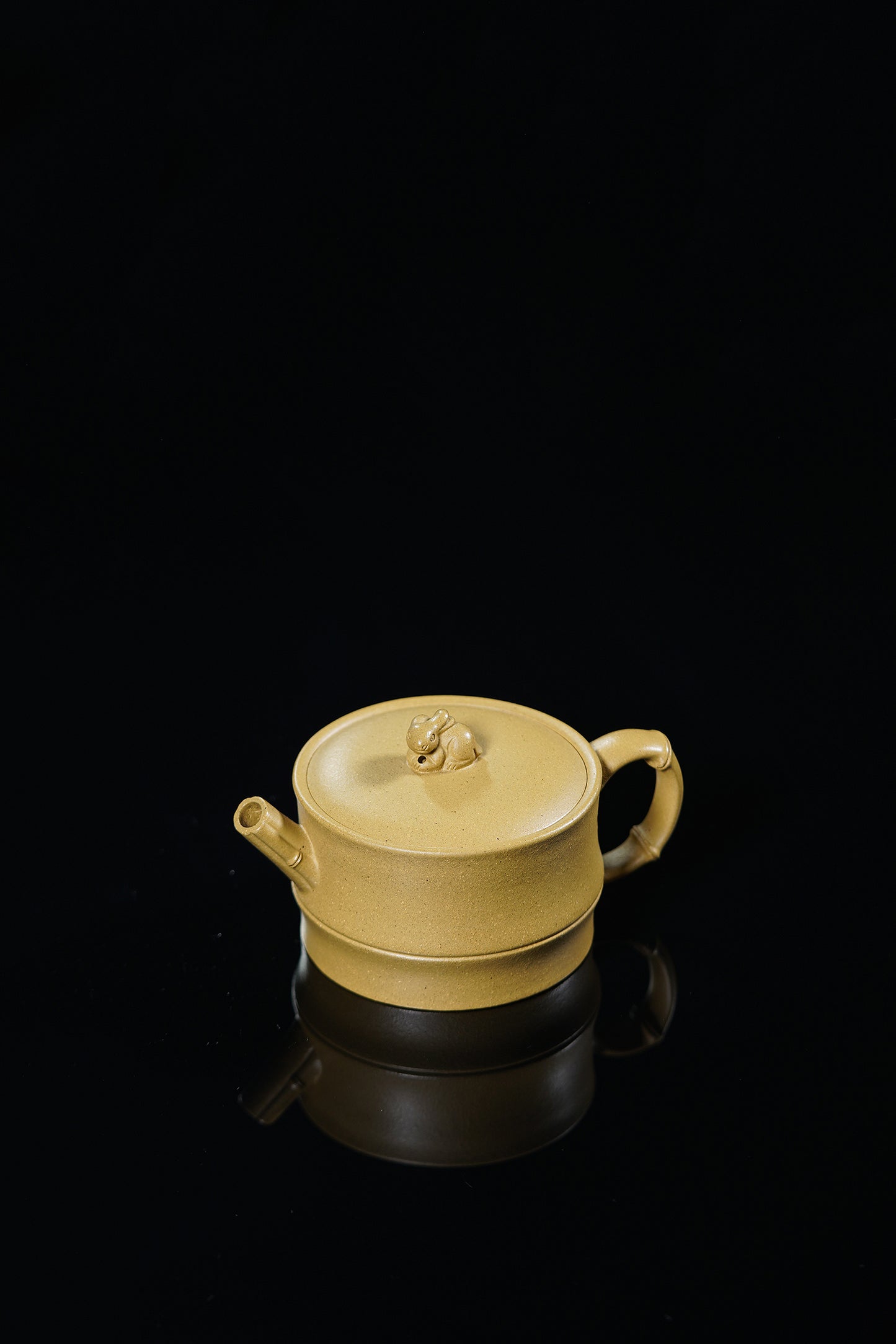 新品！原矿紫砂特色《玉兔呈祥》精品重器！ ——原矿优质黄金段170cc ——实力派艺人 路遥