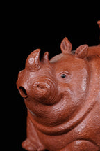 紫砂犀牛🦏壶《卧犀听羽》 ——原矿降坡泥·150cc ——实力派陶艺家·焦勇