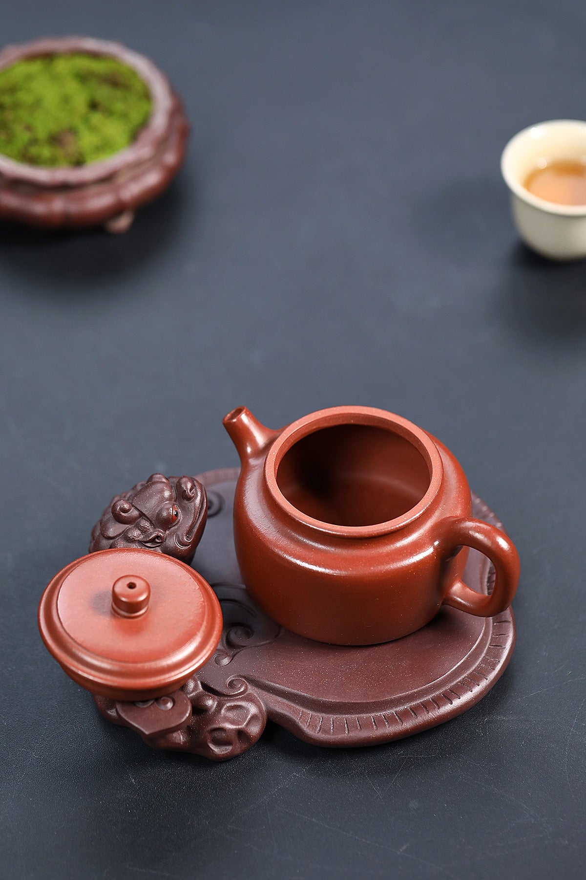 雕塑，壶承，招财进宝～家藏老紫泥 长：17cm、宽：14cm、高：6cm ——实力派陶艺家·范志春