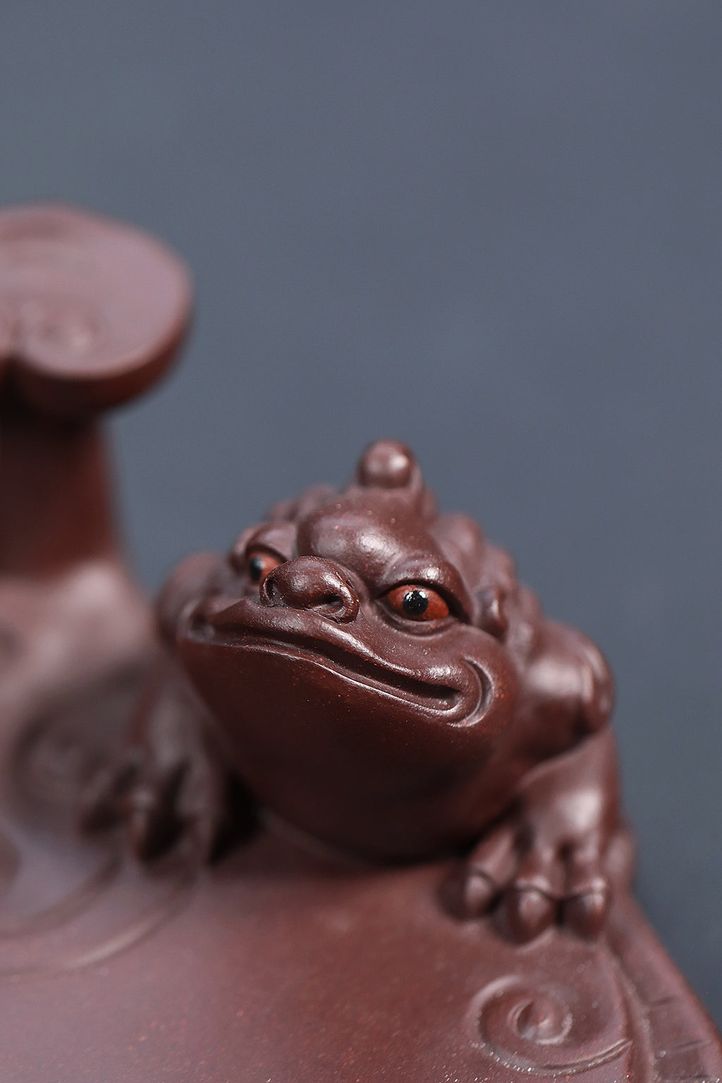 雕塑，壶承，招财进宝～家藏老紫泥 长：17cm、宽：14cm、高：6cm ——实力派陶艺家·范志春