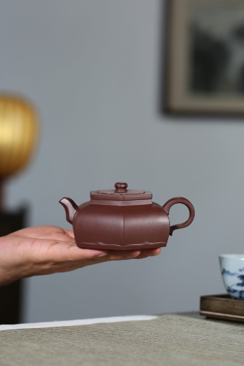 【扁灯】 制壶：范林强 （国家级助理工艺美术师） 泥料：原矿紫泥 容量：220cc