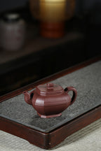 【线八方】 制壶：范林强 （国家级助理工艺美术师） 泥料：原矿紫泥 容量：240cc