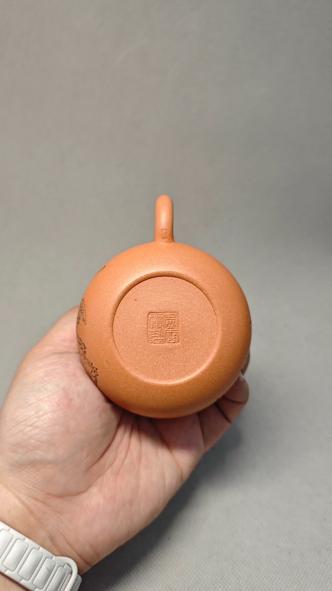 【西施】 泥料：原矿段泥 容量：160cc    孔数：9孔