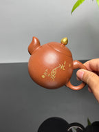 国大师邱玉林大拍65万｜顶奢稀有传世臻品《滴水之恩壶》礼藏天花板｜殿堂潜力重器👍(真金限量版)  ——原矿优质降坡泥·260cc（入册59页）