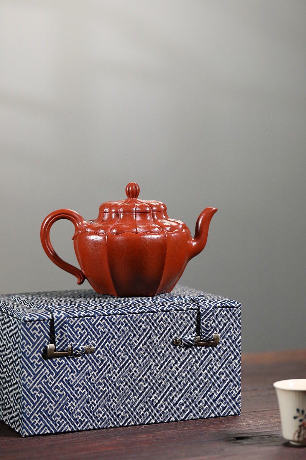 【传世重器】袁小强大师高徒·刘海燕全手工筋纹器孤品《锦绣壶》潜力无限｜礼藏双绝👍  ——原矿优质大红袍·330cc