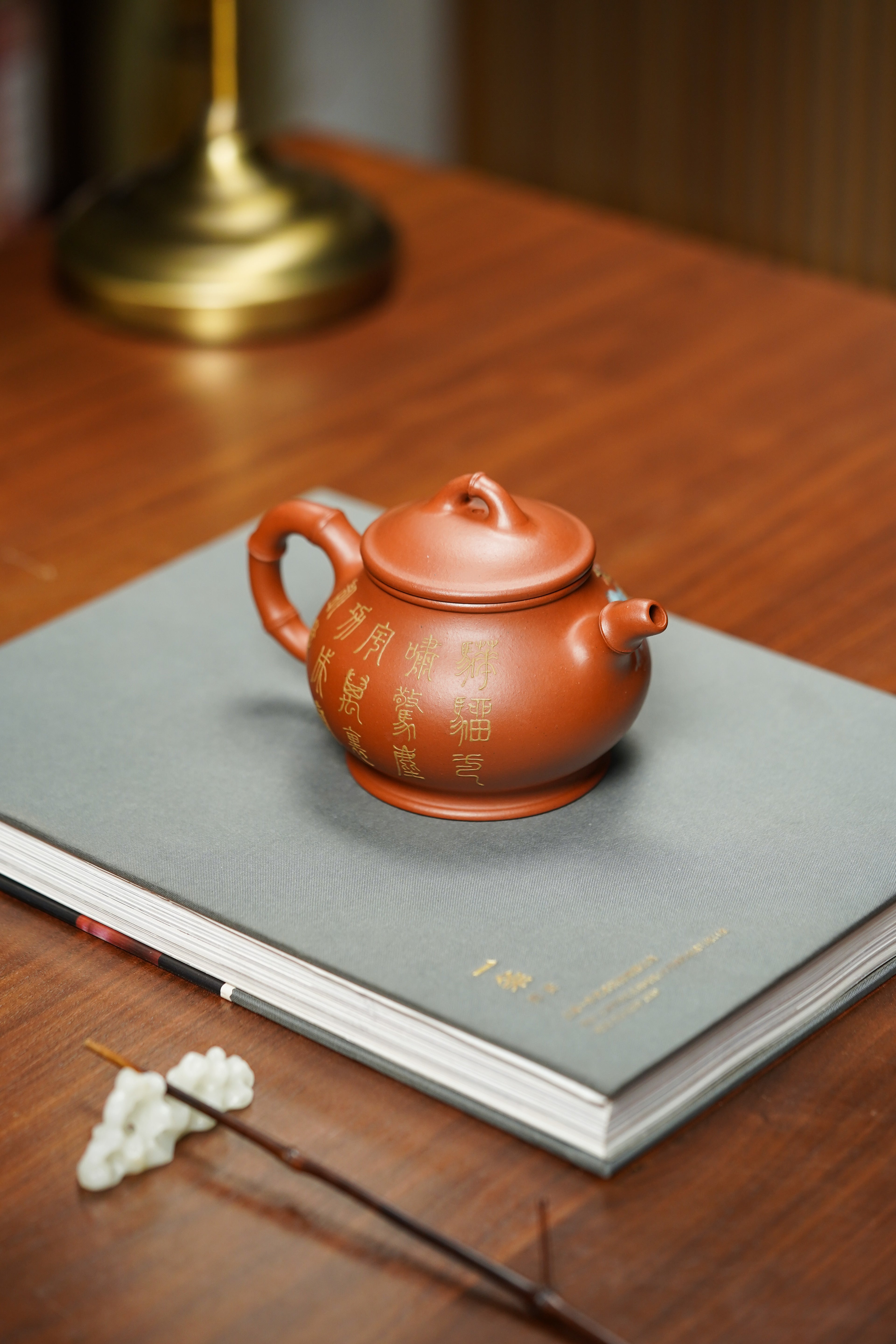 紫砂堆塑·高端臻品 | 彭金格大师孤品重器【竹香潘壶】——原矿优质老清水泥·330cc