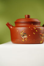 紫砂堆塑·高端臻品 | 彭金格大师孤品重器【德钟壶】——原矿优质老朱泥·75cc ——紫砂立体浮雕大师·彭金格(金一) 亲工