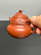 紫砂朱韵 礼藏臻品｜当代朱泥标杆人物｜非遗高层次艺术人才·徐伟强亲工《葫芦壶》高端礼藏重器！  原矿优质·朱泥·150cc