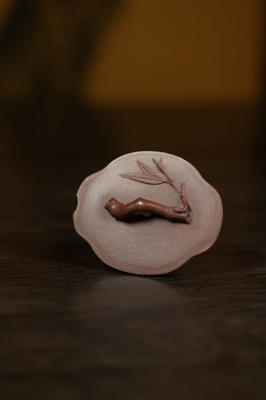 范大生嫡脉｜范秀芳制 范伟群装饰｜双省大师联诀紫砂臻品《静心壶》传世收藏·礼赠双绝重器！  ——原矿优质底槽清·180cc（入册款代表作）