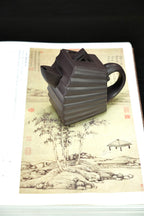 紫砂界80后方器巨匠巅峰臻品大拍10万《一帆风顺壶》传世收藏，藏值无量 甄选原矿优质老紫泥·350cc